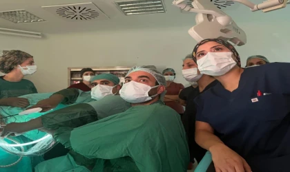 Cengiz Gökçek Kadın Doğum Kliniği’nde İz Bırakmayan Cerrahi Dönemi
