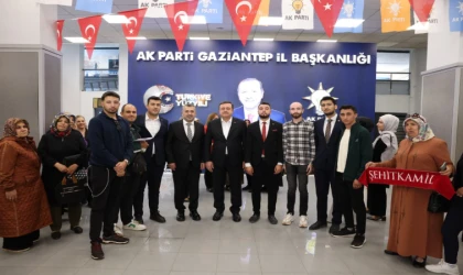 AK Parti Gaziantep’te kan bağış etkinliği...