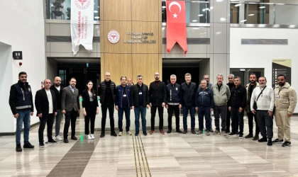 Gaziantep İl Sağlık Müdürlüğü ekipleri sahada...