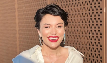 Ezgi Mola Kimdir? Kaç Yaşında, Nereli, Evli mi? İşte Tüm Detaylar