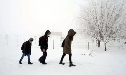 Bursa’da Yarın Okullar Var mı Yok mu? 2 Ocak Okullar Tatil mi? Son Dakika Bursa Valiliği Kar Tatili Açıklaması