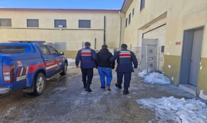 Gaziantep Jandarması Firariyi Kıskıvrak Yakaladı