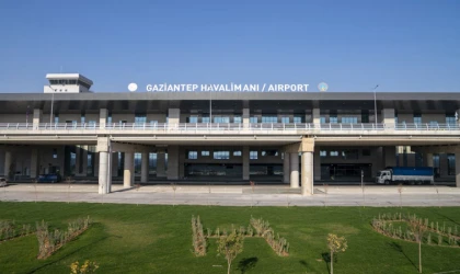 Gaziantep Valiliğinden Flaş Açıklama! Havalimanında Uçuşlar 23 Ocak Cuma Gününe Kadar Durduruldu