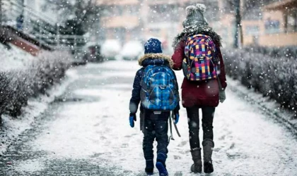 İstanbul’da yarın okullar tatil mi? 2 Ocak’ta hangi ilçelerde eğitime ara verilecek? Valilikten açıklama bekleniyor