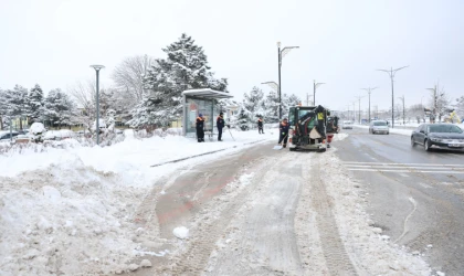 Sivas’ta yarın okullar var mı? 2 Ocak Cuma okullar tatil mi? Sivas Valiliği’nden son dakika kar tatili açıklaması