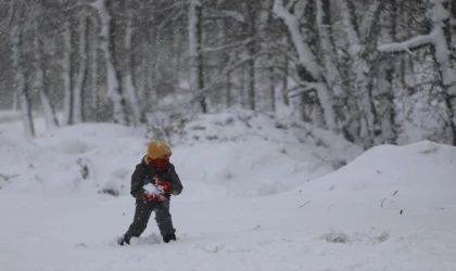 Yarın İstanbul’da Okul Var mı Yok mu? 12 Ocak 2026 İlkokul, Ortaokul, Lise ve Üniversiteler İçin Kar Tatili Edildi mi?