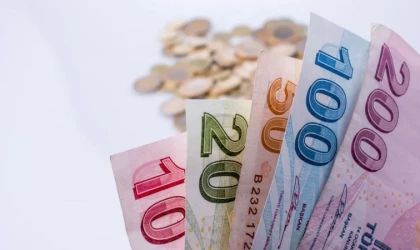 Bankalar yarışa girdi: 0 faizle 3 ayda 100 bin TL’ye kadar kredi! Yeni müşteri kampanyaları açıklandı