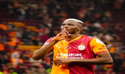 Barcelona Osimhen için geliyor! Galatasaray kapıyı 80 milyon Euro’dan açtı