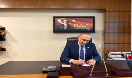 Benzine bir zam daha! CHP’li Meriç: “Petrol düştü, fiyat yüzde 134 arttı”