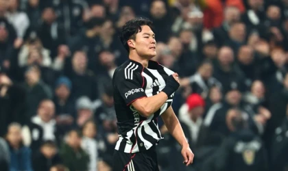 Beşiktaş'ta Devre Arası Mucizesi! Güney Koreli Oh, Göztepe'yi de Boş Geçmedi!