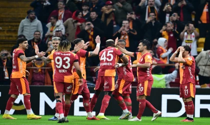Galatasaray’dan gol şov! RAMS Park’ta 5 gollü gece, liderlik perçinlendi