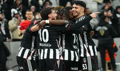 Tüpraş Stadyumu'nda Gol Yağmuru! Sergen Yalçın’ın Kartalları Göztepe’yi Parçaladı: 4-0’lık Tarihi Fark!