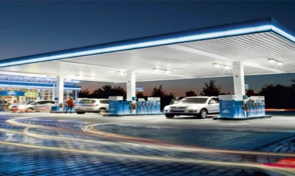 Akaryakıtta "Kara Cumartesi" Tabelalar Değişiyor! Eşel Mobil Bitti, Artık Filtre Yok: İşte Yeni Fiyatlar...