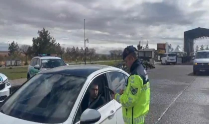 Bayram Bilançosu Açıklandı! Gaziantep'te 1.611 Jandarma Personeli Sahadaydı: 119 Aranan Şahıs Yakalandı!