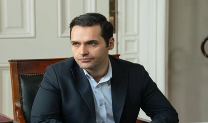 Kızılcık Şerbeti’nde Kan Donduran Veda! Emir İntihar Mı Etti, Öldü Mü? Yalçın Hafızoğlu Ayrılıyor Mu?