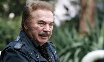 Müjdeli Haber Geldi! Orhan Gencebay Taburcu Edildi: İşte Usta Sanatçının Son Sağlık Durumu!