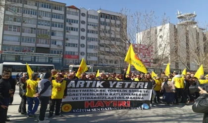 "Öğretmenler İş Bıraktı!" Gaziantep'te Eğitimde Şiddete Sert Tepki: Fatma Nur Çelik İçin Meydanlardalar!