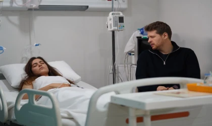 "Ölümle Yaşam Arasında Bir Aşk!" Taşacak Bu Deniz 20. Bölüm: Eleni Kurtulacak mı?