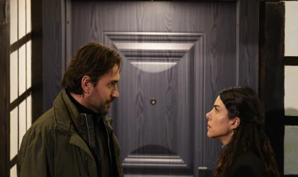 Taşacak Bu Deniz 22. Bölümde Ölüm Kalım Savaşı! Emine’nin Nabzı Durdu, Bebek Kaçırıldı!