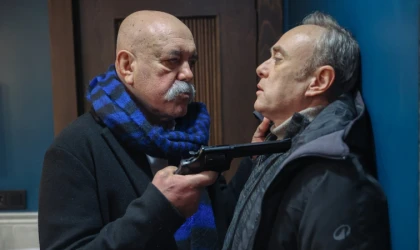 Veliaht Dizisinde Kan Donduran Veda! Final Öncesi Zaro Ağa Öldü Mü? İşte Herkesi Ağlatan O Sahne...