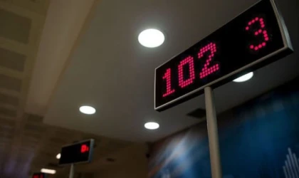 Bankalarda 23 Nisan Sessizliği! Bugün Şubeler Kapalı, EFT/Havale Yapacaklar Dikkat! Para Transferleri Ne Zaman Hesaba Geçer?