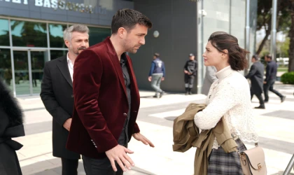 Çirkin 4. Bölümde Sırlar Deşifre Oluyor! Tarık O Fotoğrafı Gördü, Kadir ve Meryem Köşeye Sıkıştı! Büyük İtiraf Gelecek mi?