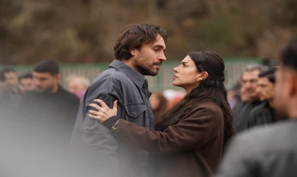 DNA Sonucu Ortaya Çıktı! Taşacak Bu Deniz 26. Bölümde Eleni Kaçırıldı, Adil Yıkıldı