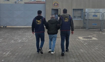 Gaziantep JASAT’tan Kaçamadı! 20 Yıl Hapis Cezasıyla Aranan Firari Şafak Operasyonuyla Yakalandı!