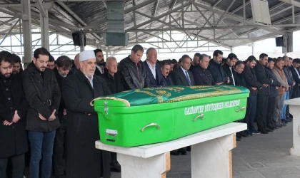 İYİ Parti Gaziantep Teşkilatında Yas! Sedat Çevik’in Acı Günü: Teşkilat Kenetlendi!