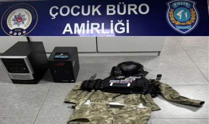 İzmir'de Kan Donduran "WhatsApp" Baskını! Okul Katliamı Hazırlığındaki 8 Öğrenci Jandarma Operasyonuyla Yakalandı!