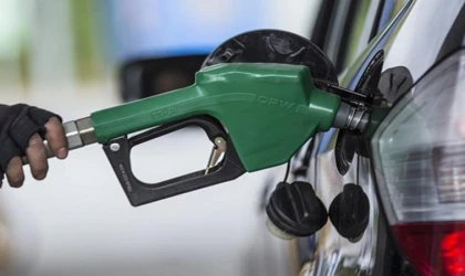 Motorine Cumhuriyet Tarihinin En Büyük Zammı! Tek Seferde 7,65 TL Artış Geliyor: İşte Zamlı Tarife ve Gece Yarısı Detayı!