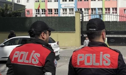 Okullarda "Sıfır Tolerans" Dönemi Başladı! MEB’den Yeni Güvenlik Kalkanı: Veli Girişleri ve Kıyafet Kuralında Radikal Değişiklik!