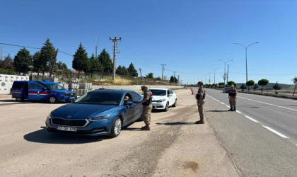 Gaziantep’te bayram boyunca sıkı denetim! Jandarmadan 7/24 “Huzur ve Güven” uygulaması