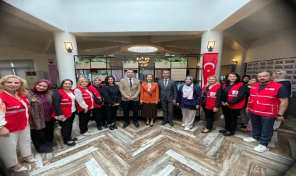 Gaziantep’te duygusal Anneler Günü programı! Çocuk evlerinin fedakâr çalışanları unutulmadı