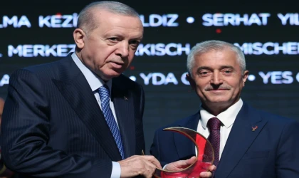 CUMHURBAŞKANI ERDOĞAN'DAN BAŞKAN TAHMAZOĞU’NA BİRİNCİLİK ÖDÜLÜ