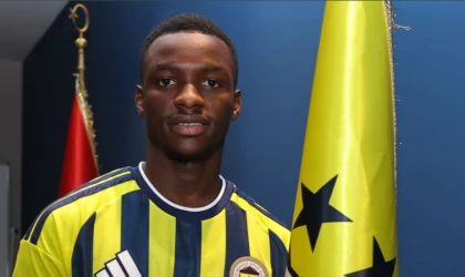 Fenerbahçe geleceğin yıldızını kaptı! Amara Diouf ile 5 yıllık imza