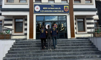 Gaziantep'te Jandarmadan Operasyon! 24 Yılı Aşkın Hapis Cezası Bulunan 2 Firari Yakalandı