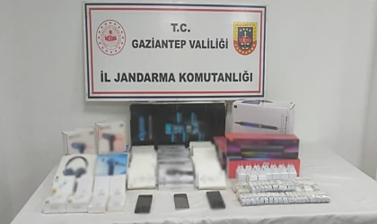 Gaziantep’te kaçakçılara jandarma darbesi! 1 milyon 450 bin TL’lik ürün ele geçirildi