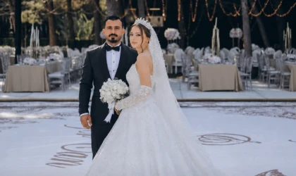 İzol Ailesi’nden görkemli düğün: Elif ve Sefer Can mutluluğa “Evet” dedi