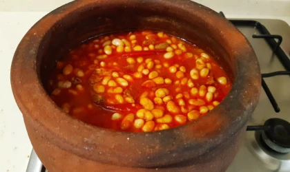 Güveçte kuru fasulye nasıl yapılır? Malzemeleri ve püf noktaları