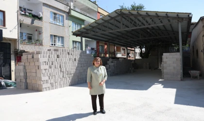 Karşıyaka Mahallesi'ne Emekliler Lokali geliyor! Şahin proje alanını inceledi